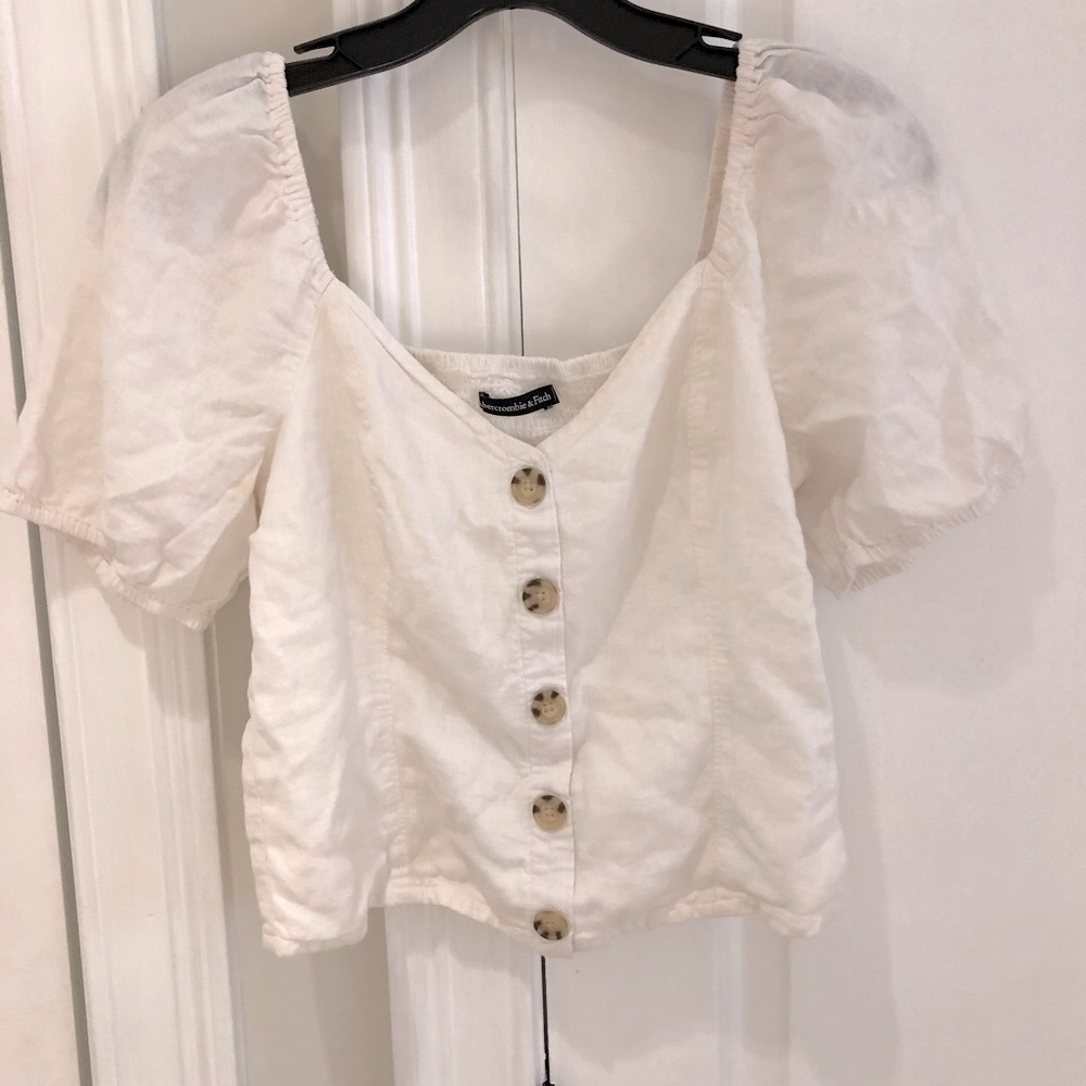 Abercrombie & Fitch White Top